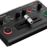 Switcher de vídeo Roland V-02HD MK II com streaming